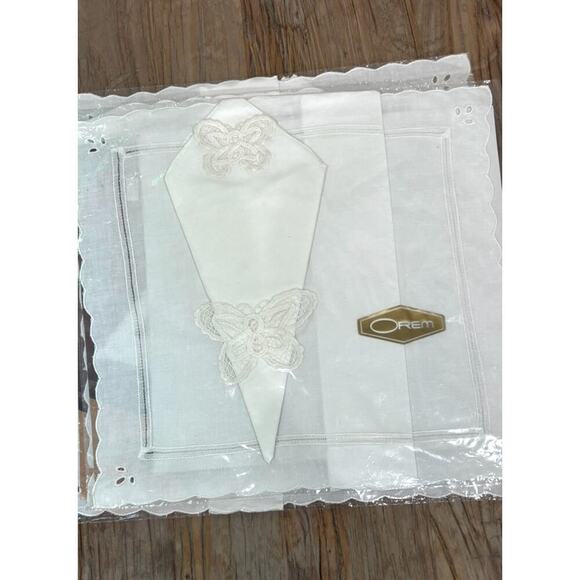 Four Orem Butterfly Battenburg Lace and Embroidery Breakfast Set Vintage NWT - Picture 3 of 7